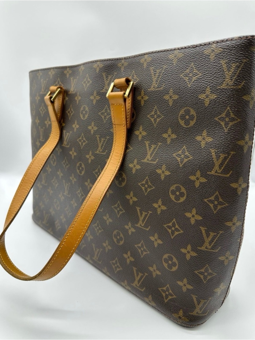 Louis Vuitton Monogram Canvas Tote with Vachetta Straps